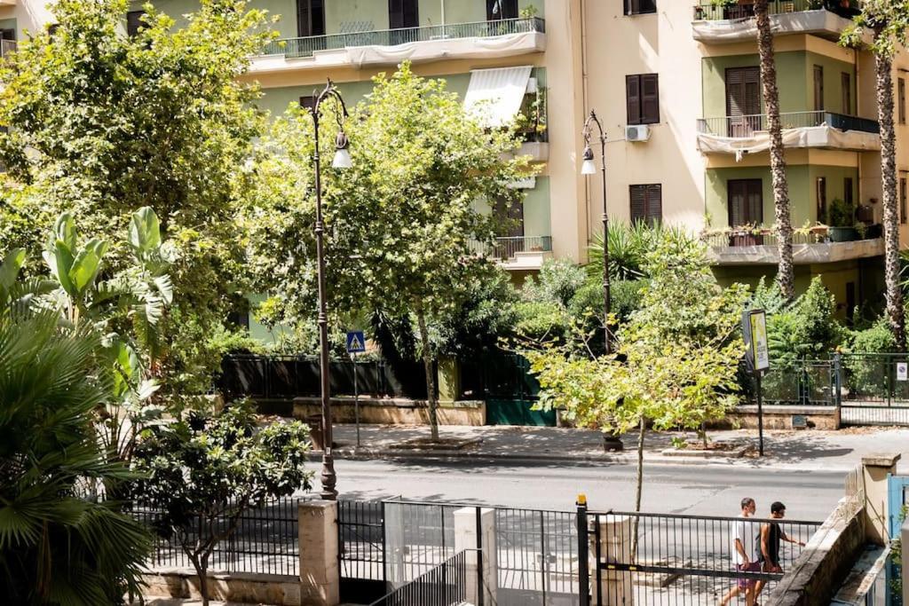 Casa di Dada - statua Apartment Palermo Bagian luar foto