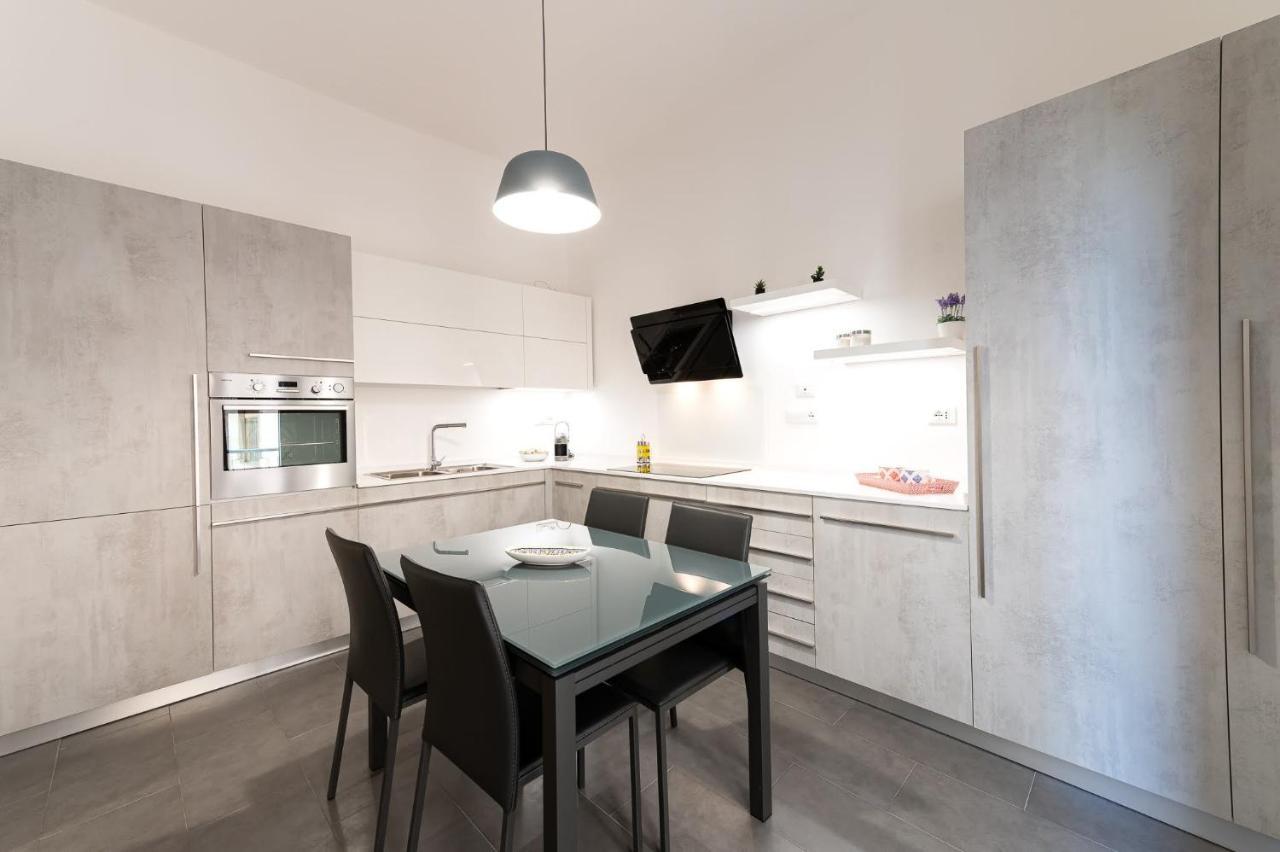 Casa di Dada - statua Apartment Palermo Bagian luar foto