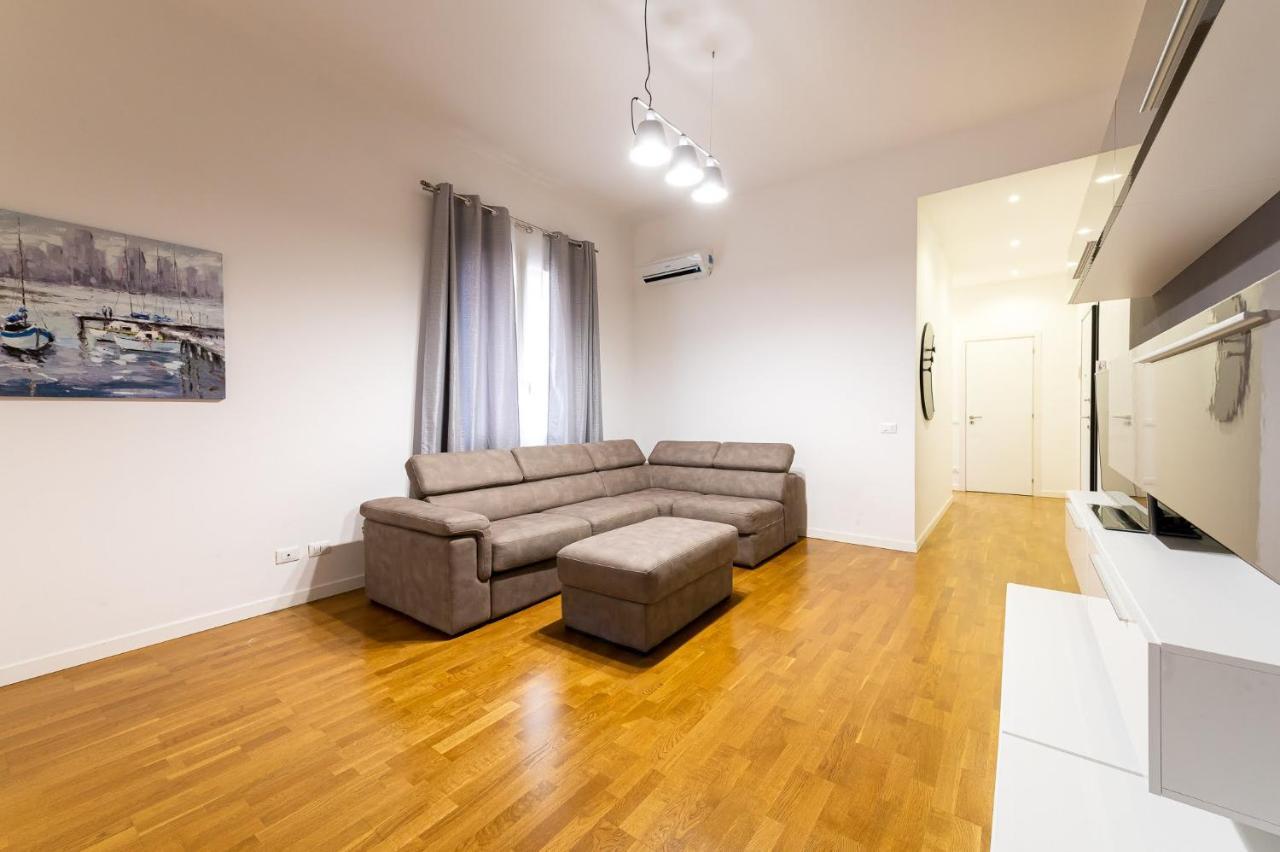 Casa di Dada - statua Apartment Palermo Bagian luar foto